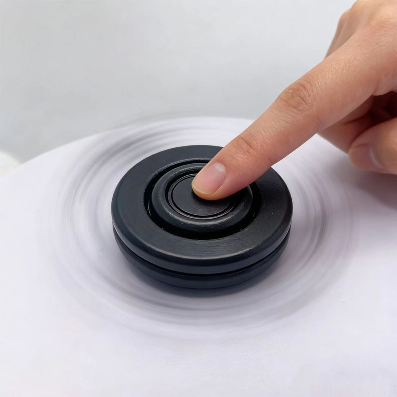 NIEUWE UFO Metalen Fidget Spin - Cool Office Tech Gadgets recensie en prijs