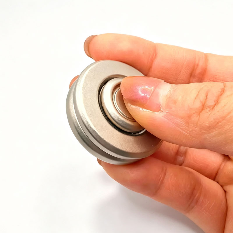 NIEUWE UFO Metalen Fidget Spin - Cool Office Tech Gadgets recensie en prijs